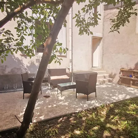 3 Etoiles Avec Terrasse Privee A - Fr-1-584-344 *